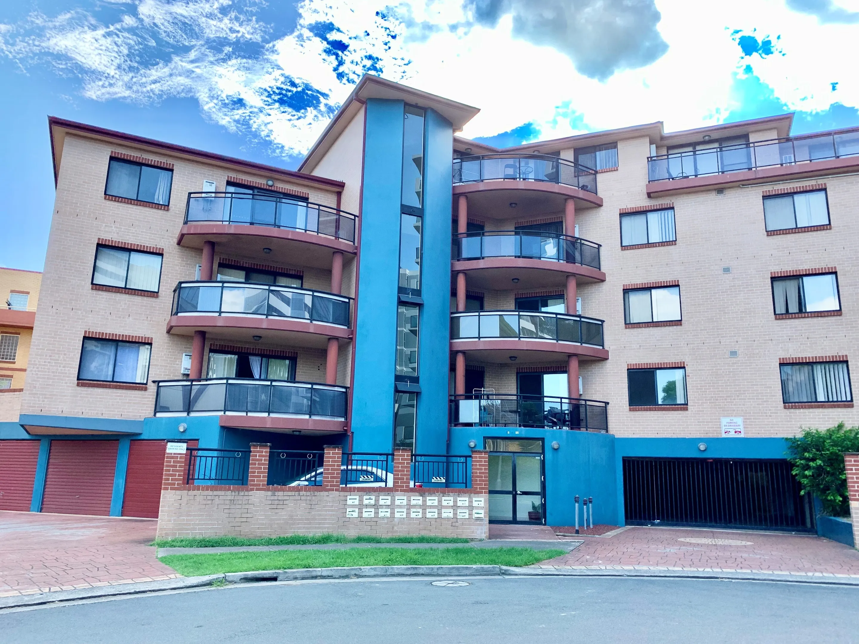 10-12 Tindall Avenue, Liverpool NSW 2170.webp