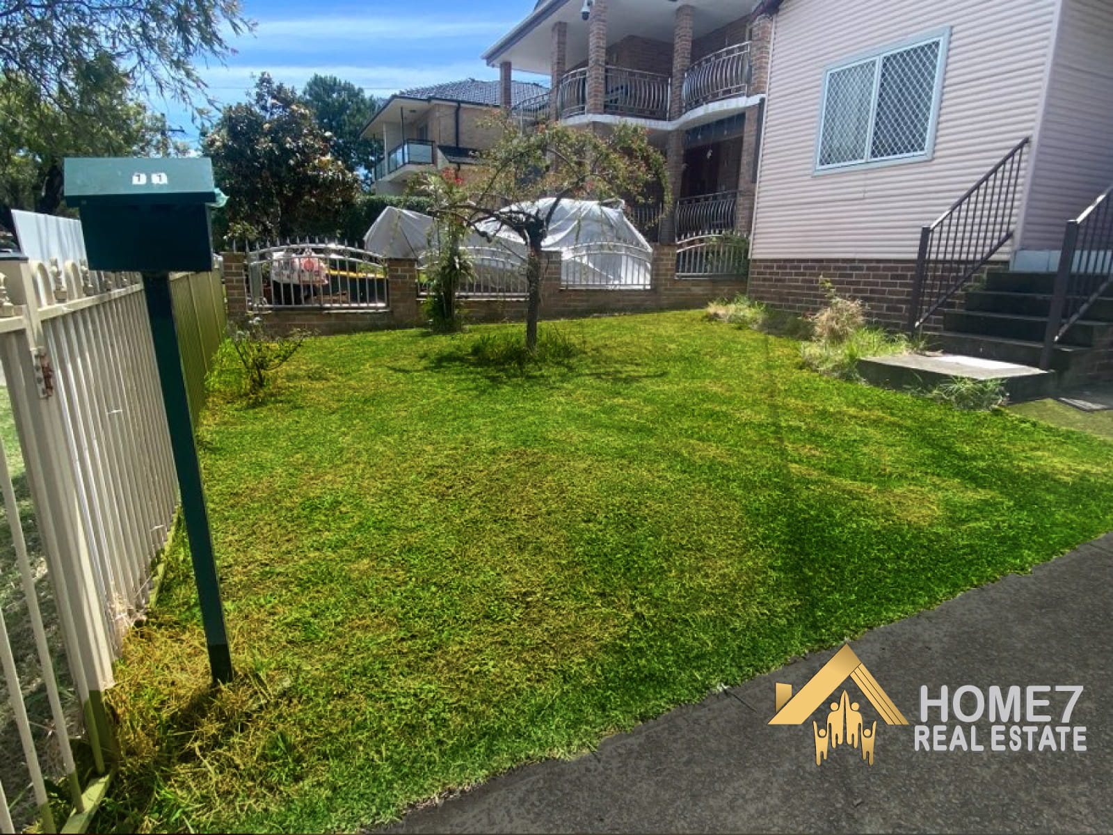 11 Greenacre road, Greenacre NSW 2190 (11).jpg