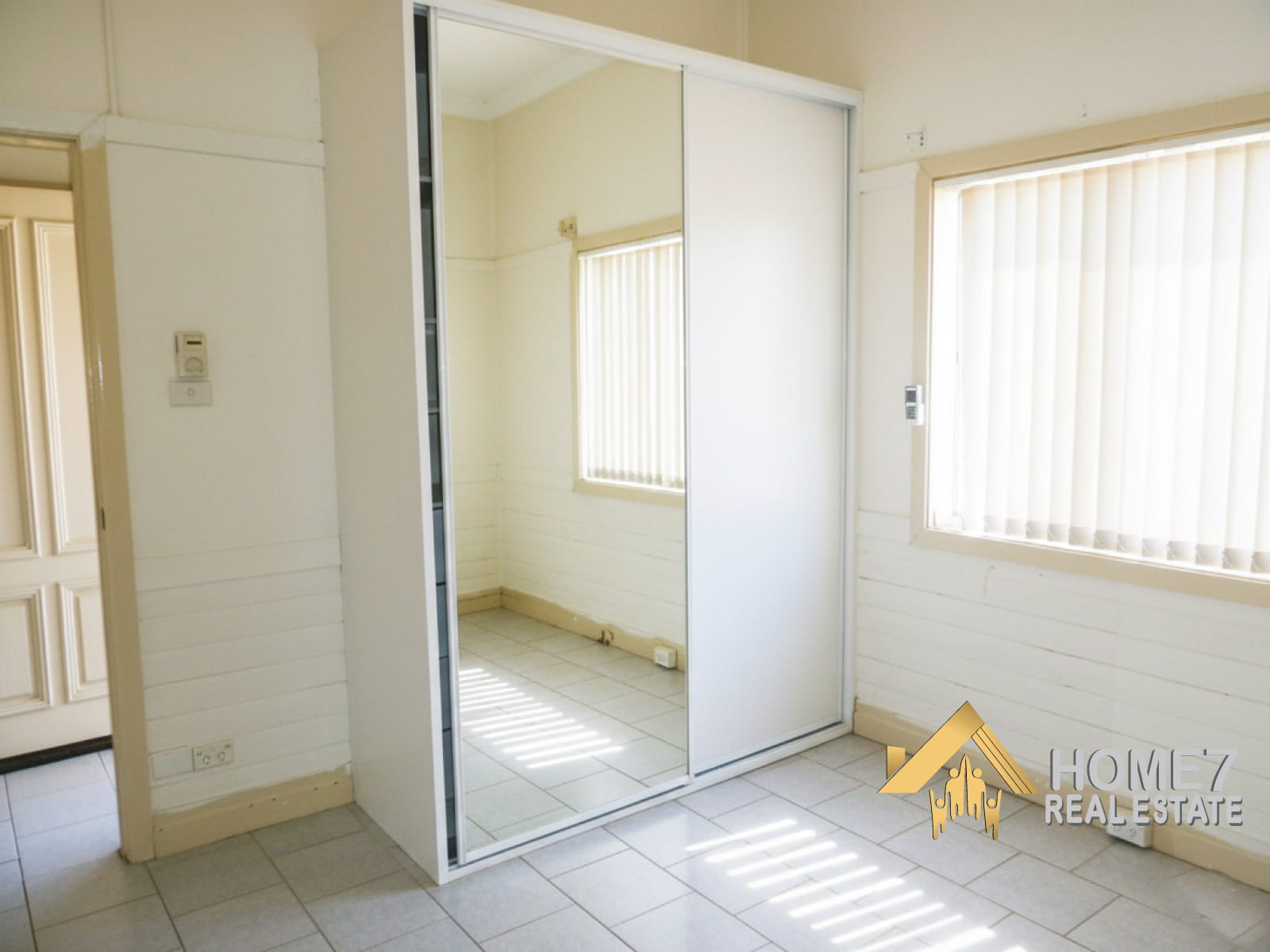 11 Greenacre road, Greenacre NSW 2190 (6).jpg