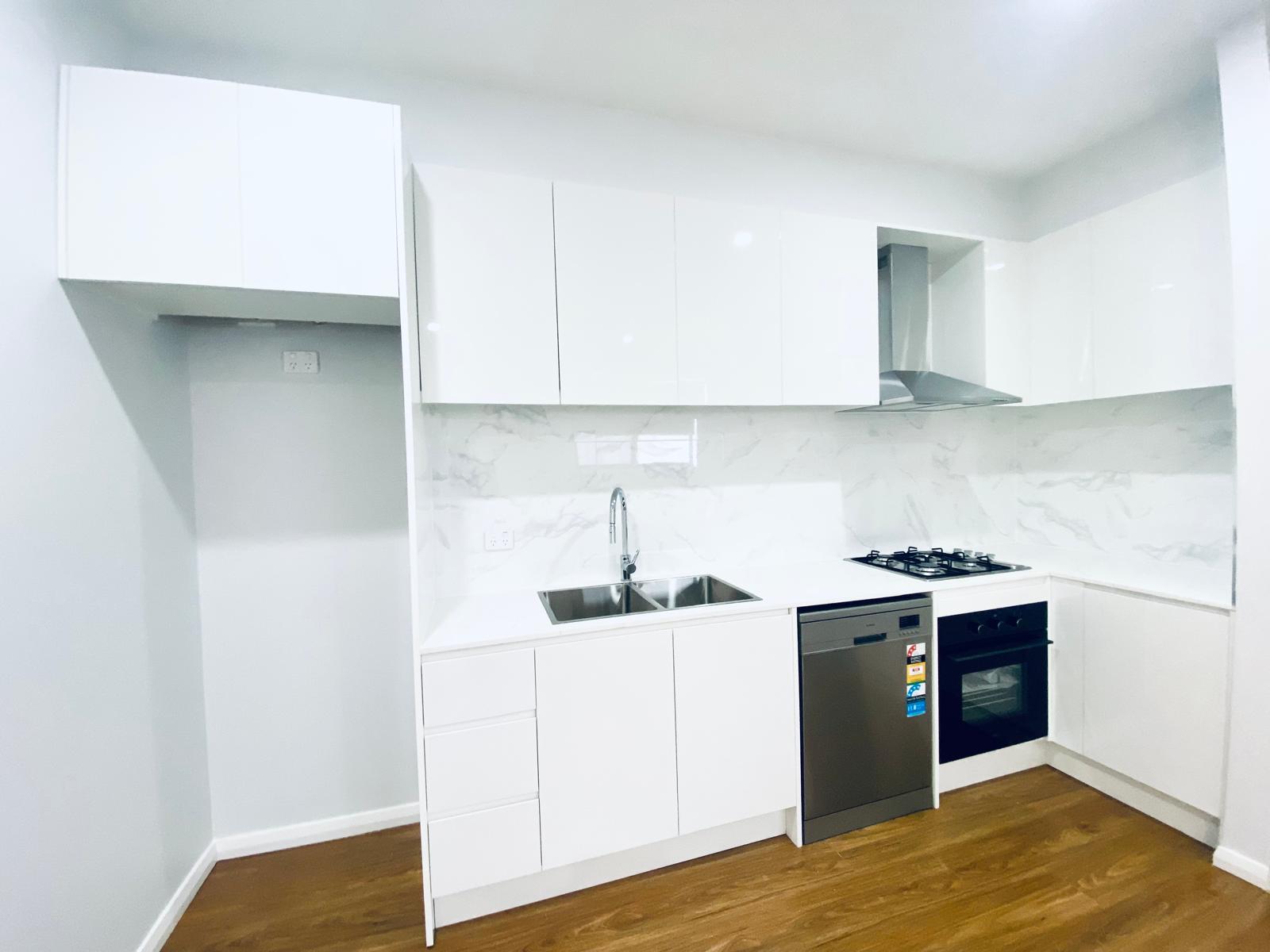 12A Roald Place, Leumeah, NSW 2560 (7).jpg