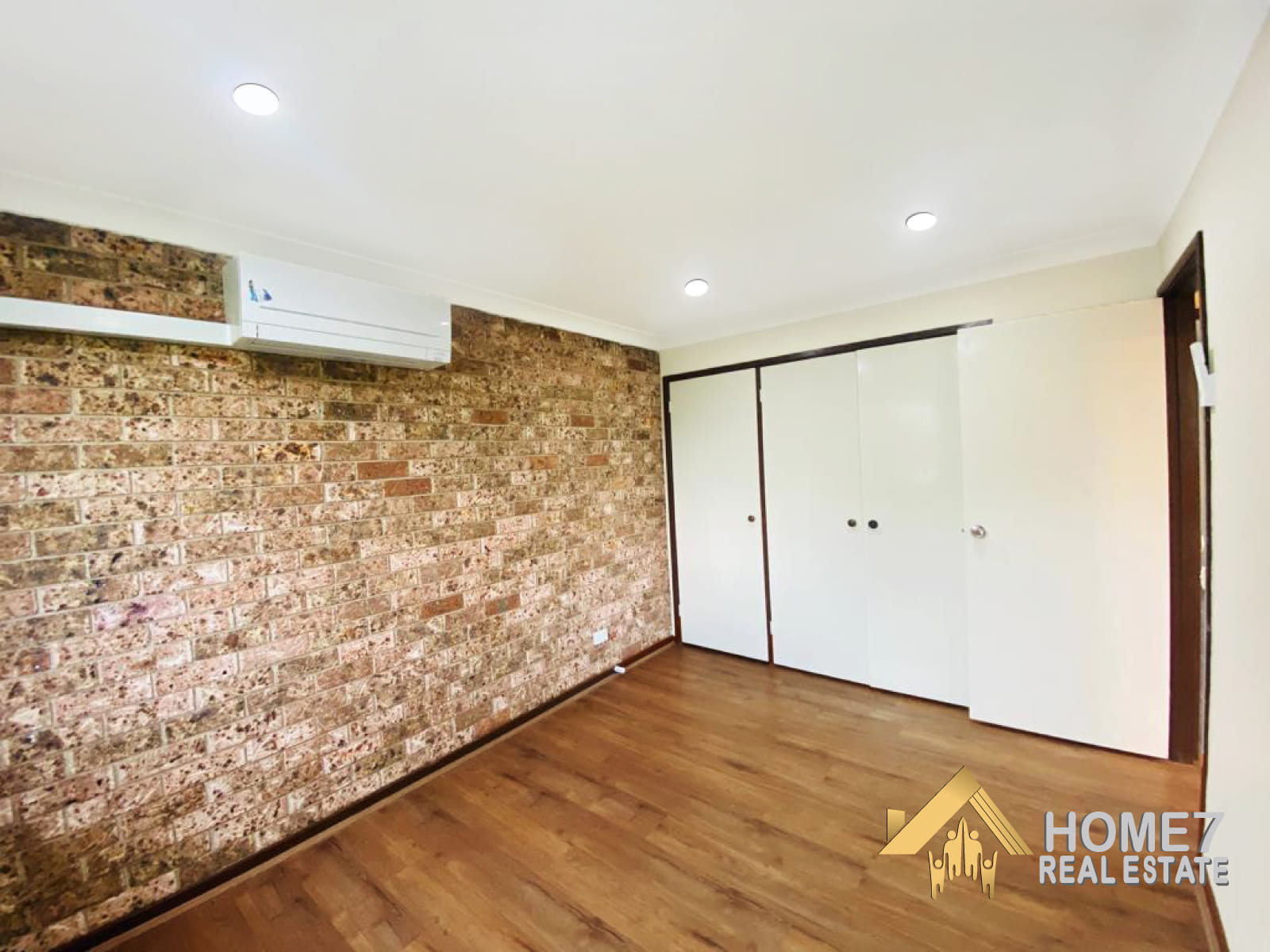 14-31 Calabro Avenue Lurnea NSW 2170 (7).jpg