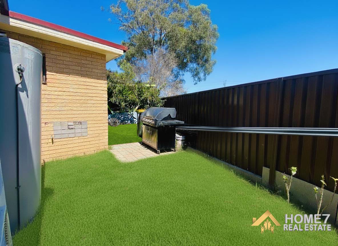 16 Myra Place, Ingleburn NSW 2565 (10).jpg