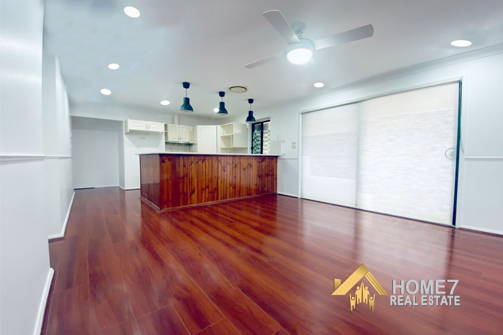 1A Burkhart Place Minto 2566 (5).jpeg