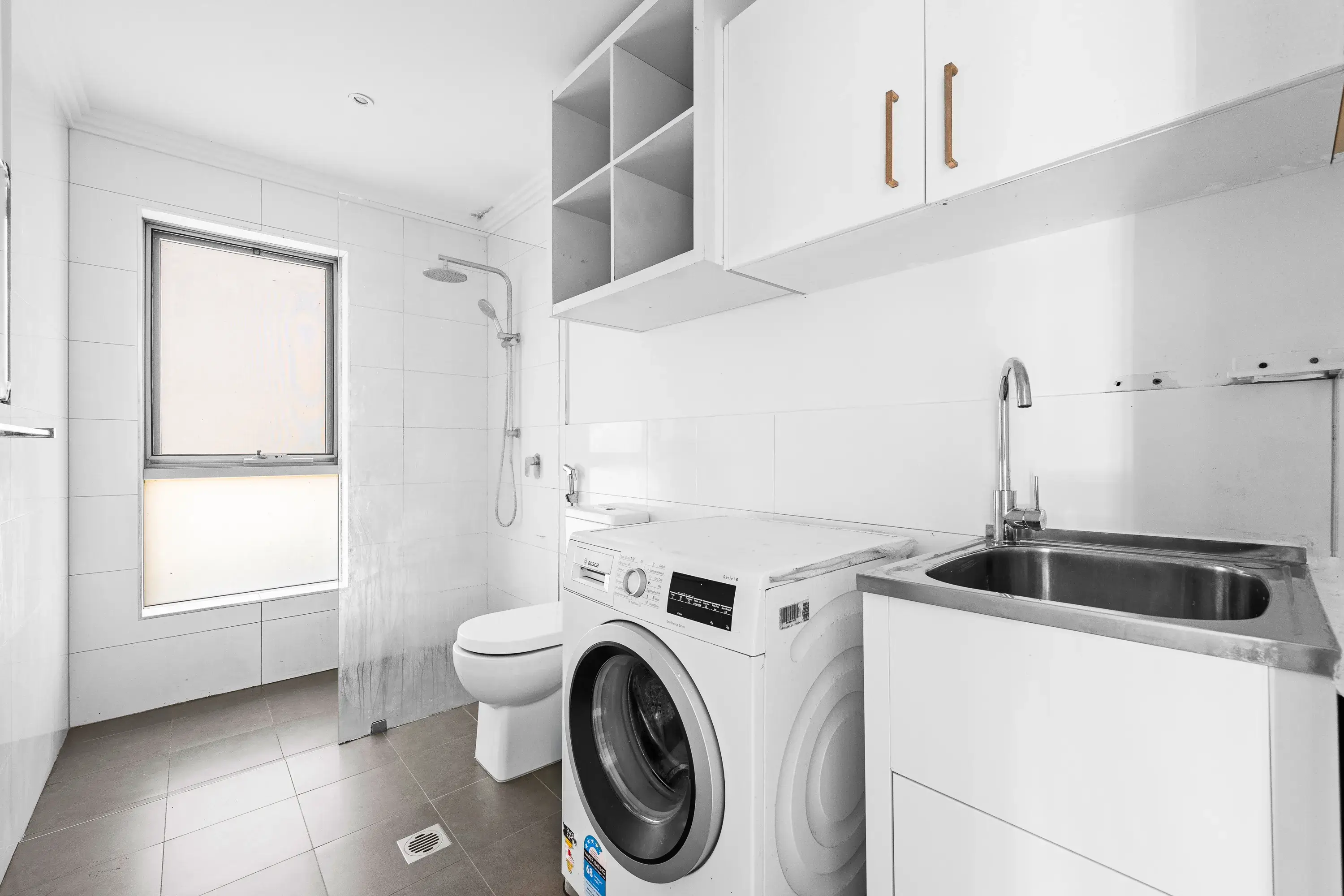 2 Sanananda Road, Holsworthy, NSW 2173 (10).webp