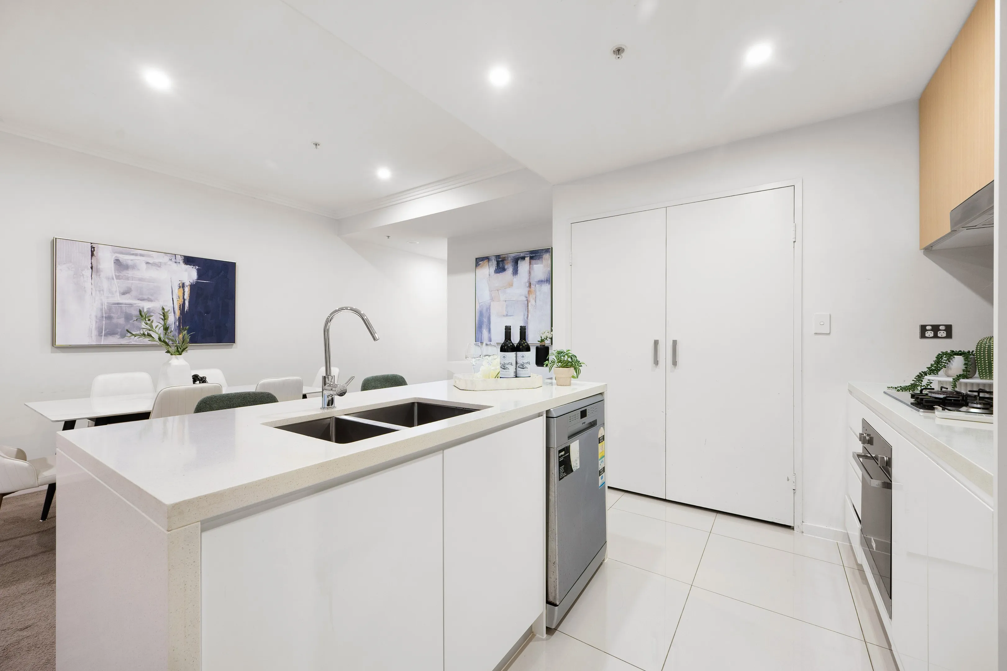 206-2 Lachlan Street, Liverpool NSW 2170 (8).webp