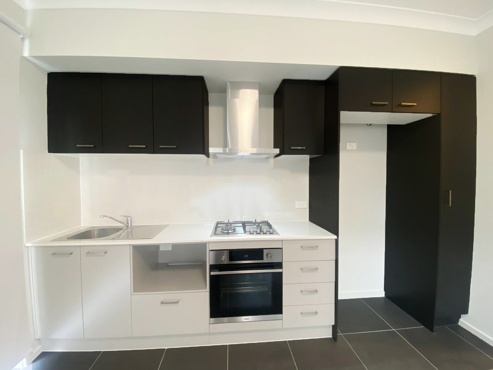 20A Roald Place, Leumeah, NSW 2560 (9).jpeg