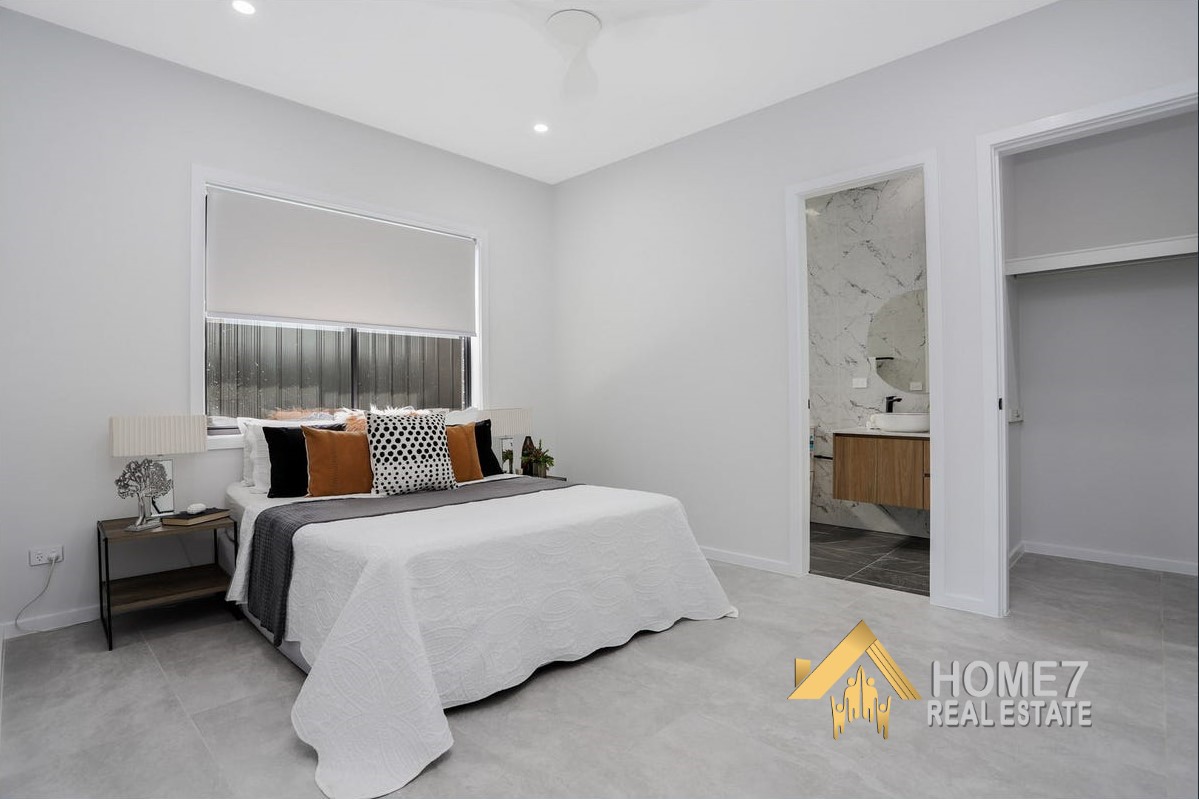 22A Acre Street, Oran Park, NSW 2570 (9).jpeg