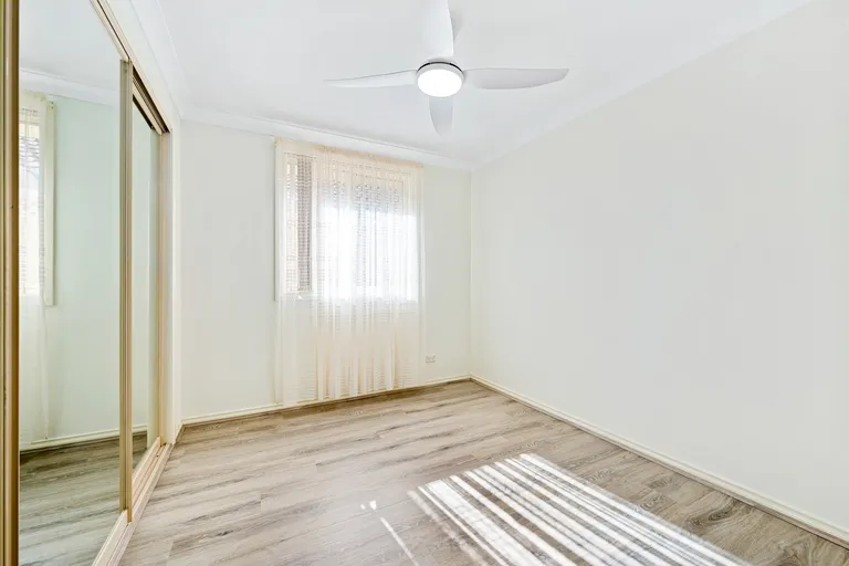 24 Daintree Drive, Wattle Grove, NSW 2173 (11).webp