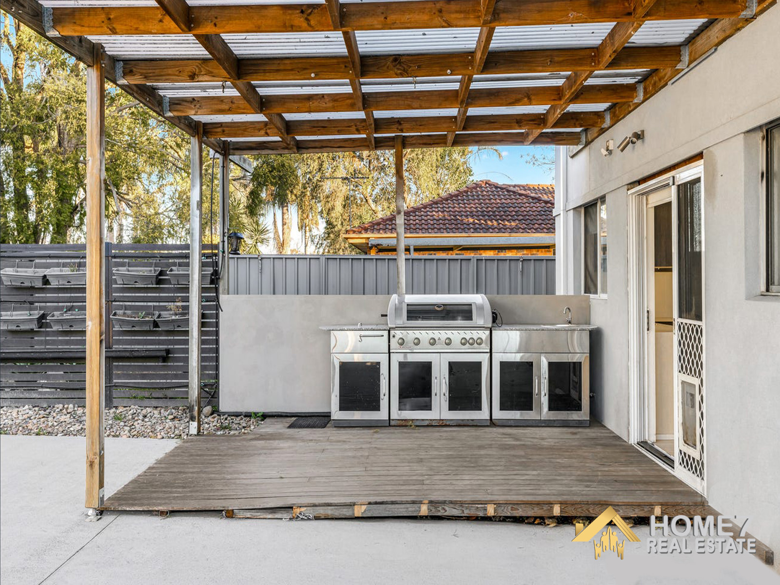 24 Madison Circuit, St Clair NSW 2759 (10).jpg