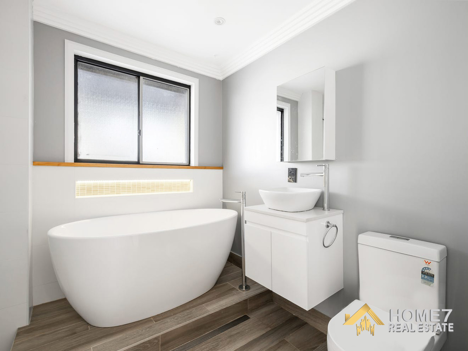 24 Madison Circuit, St Clair NSW 2759 (4).jpg