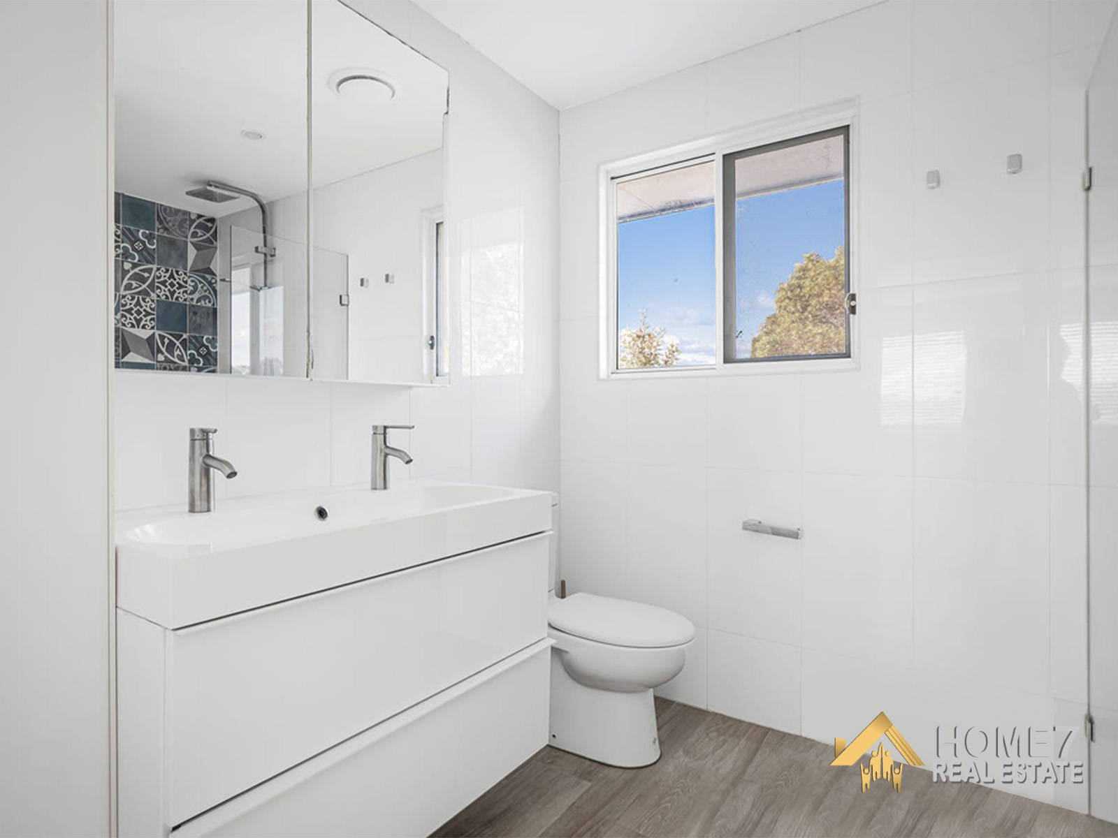 24 Madison Circuit, St Clair NSW 2759 (9).jpg