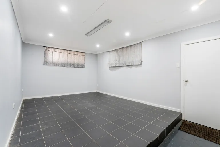 27 Marie Street, Lurnea NSW 2170 (12).webp