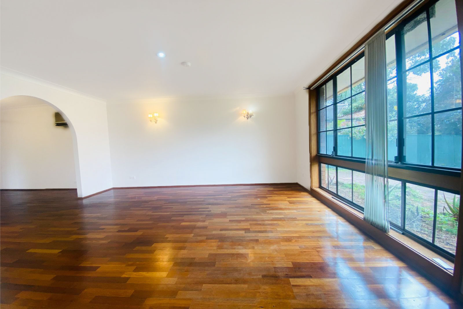 31 Boythorn Avenue, Ambarvale, NSW 2560 (1).jpg