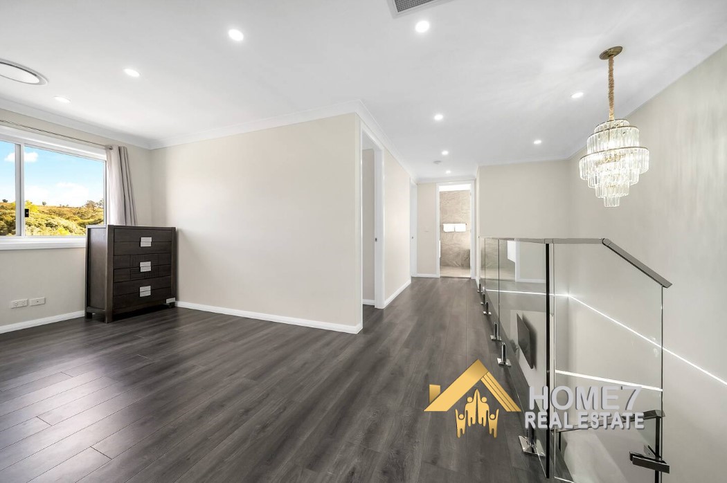 40 Chinnocks Avenue Campbelltown NSW 2560  Home7 Real Estate 19.jpg