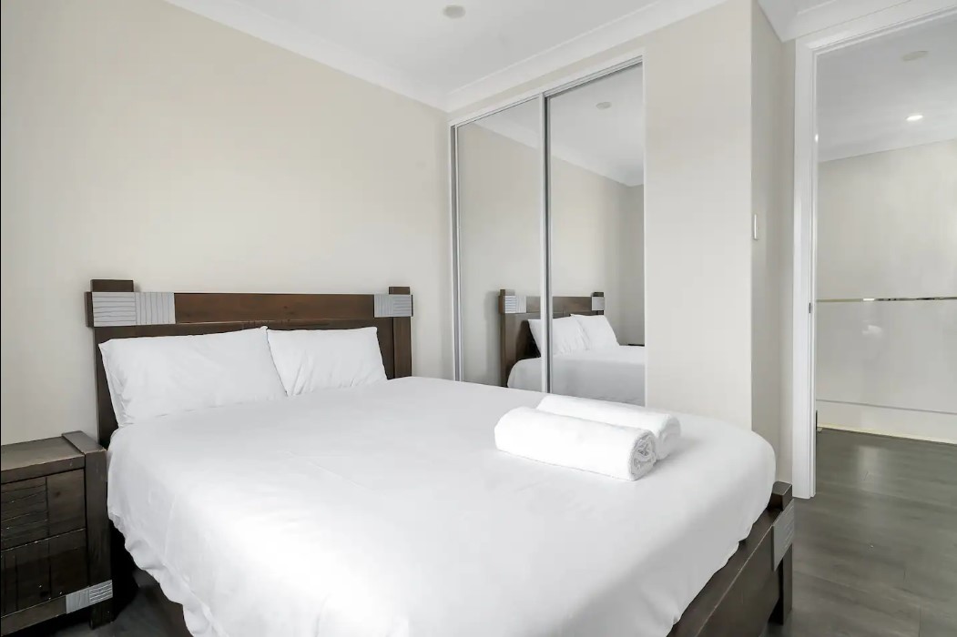 40 Chinnocks Avenue Campbelltown NSW 2560  Home7 Real Estate 9.jpg