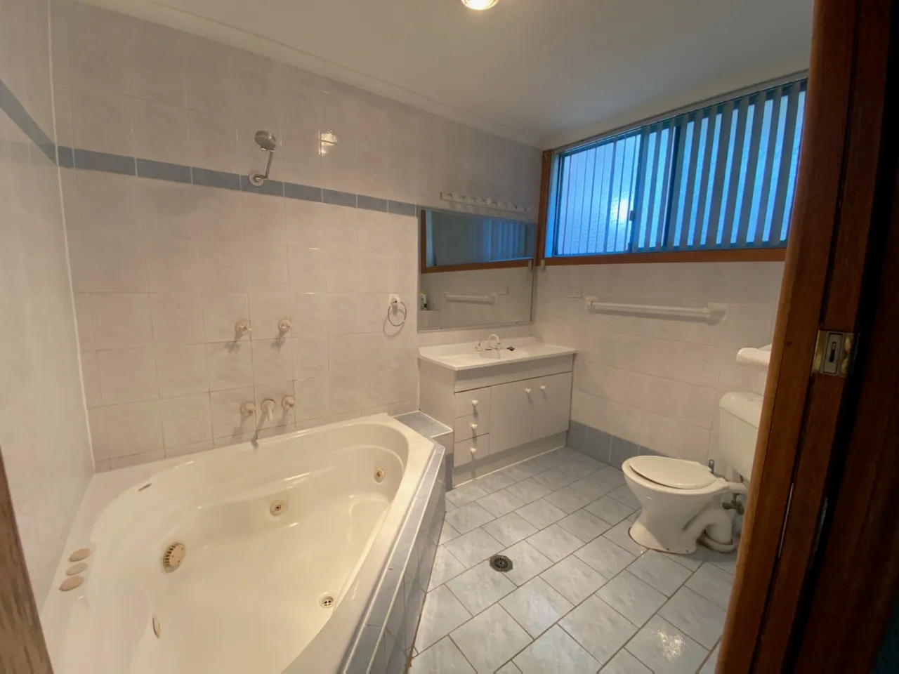 41 Edna Avenue, Mount Pritchard, NSW 2170 (5).webp