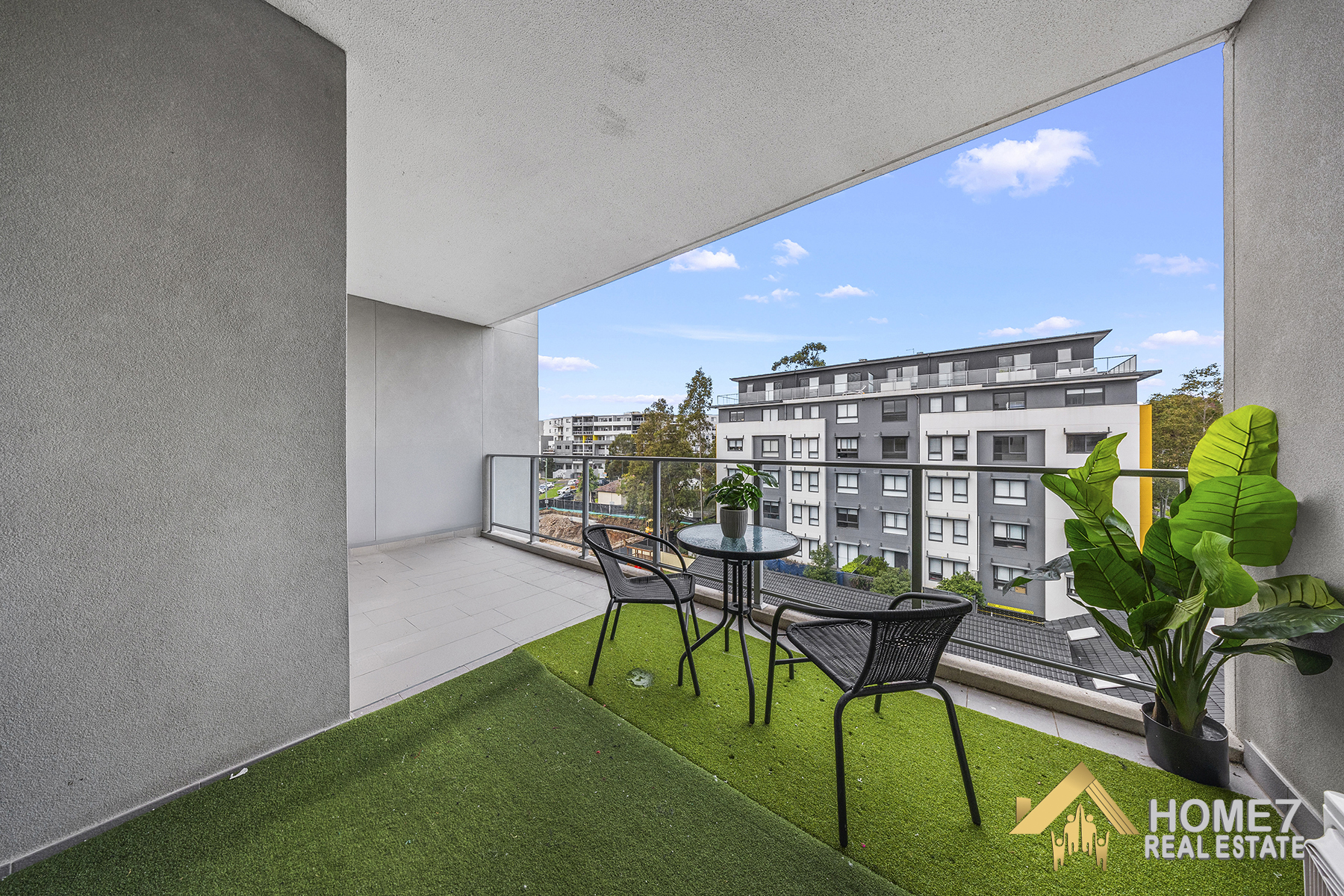 41032 CHAMBERLAIN STREET Campbelltown NSW 2560 (10).jpg