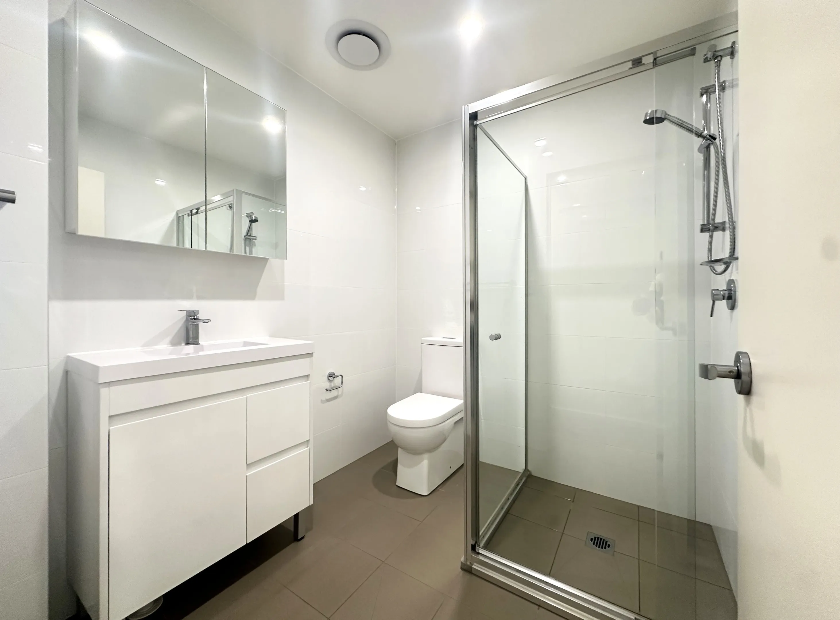 45-1 Bathurst Street, Liverpool NSW 2170 (14).webp
