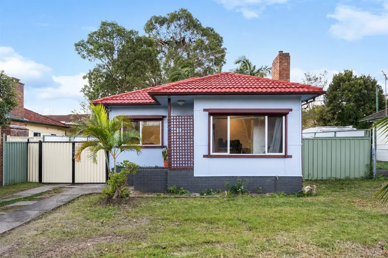46 Bransgrove Road, Revesby, NSW 2212 (11).webp