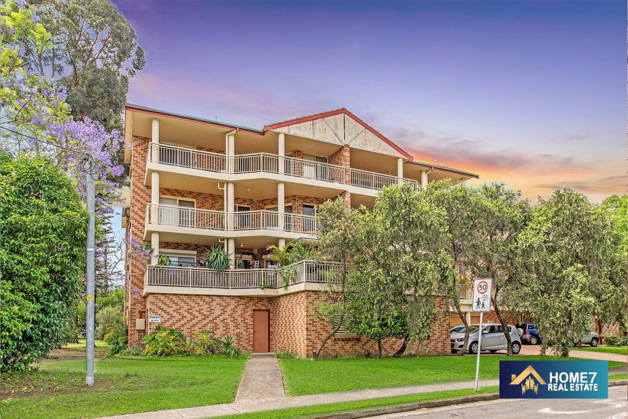 5181-185 Sandal Crescent Carramar NSW 2163 (6).jpeg