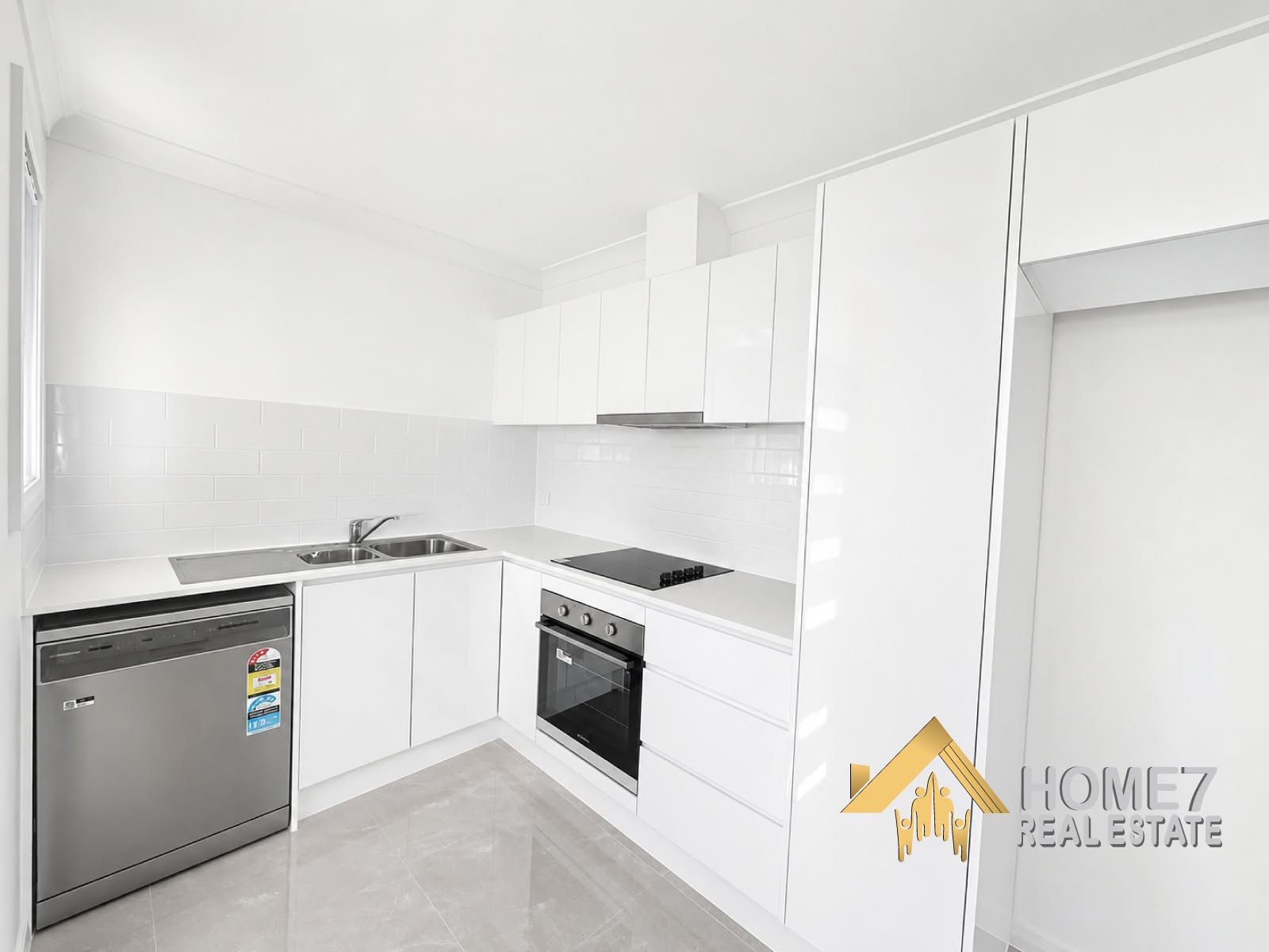 5A Lyrebird Place, Ingleburn NSW, 2565 (3).webp