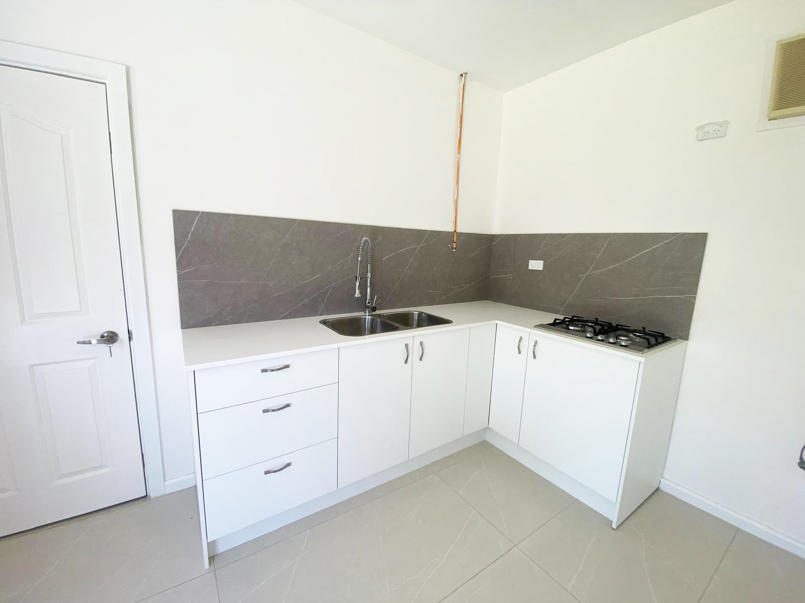 62A Newton Road Blacktown NSW 2148 (5).jpg