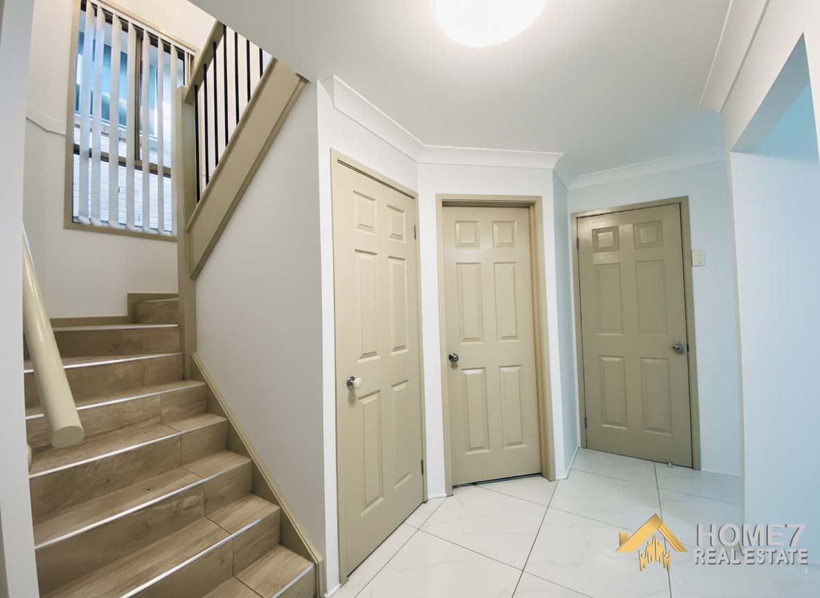 68 Stansmore Avenue Prestons NSW 2170 (10).jpeg