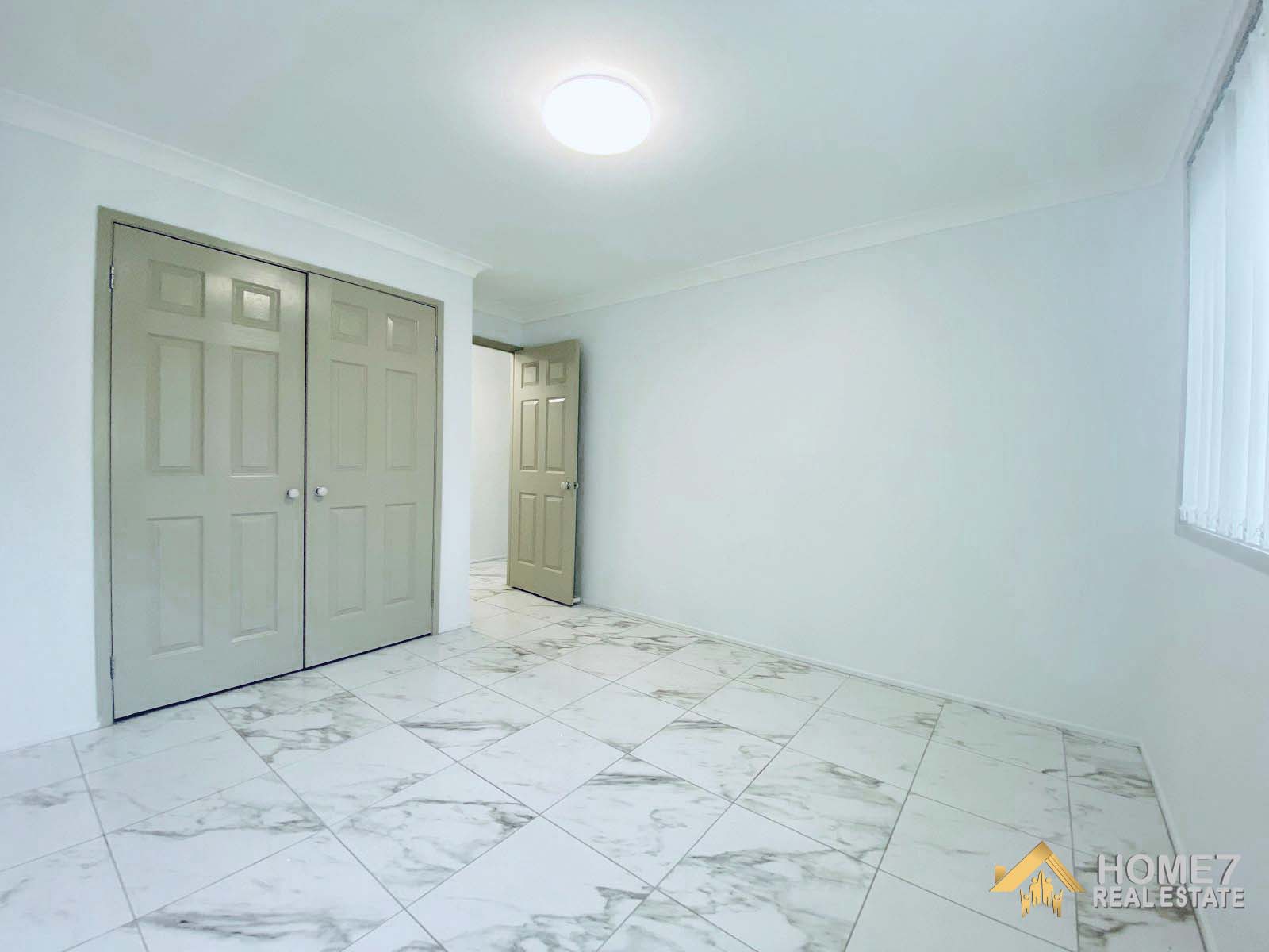 68 Stansmore Avenue Prestons NSW 2170 (16).jpeg