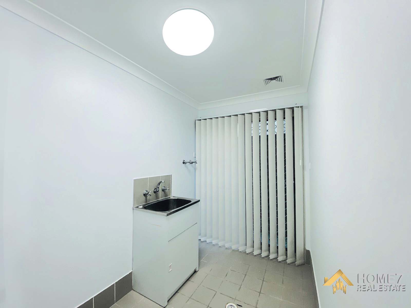 68 Stansmore Avenue Prestons NSW 2170 (8).jpeg