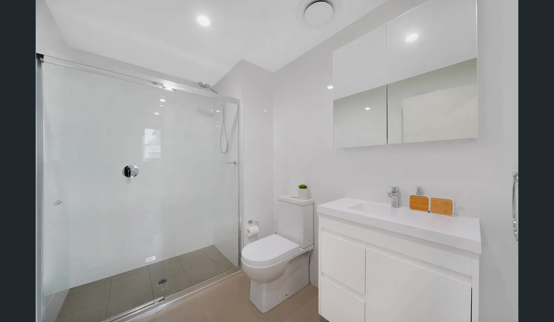 72-1-bathurst-street-liverpool-nsw-2170 (6).webp