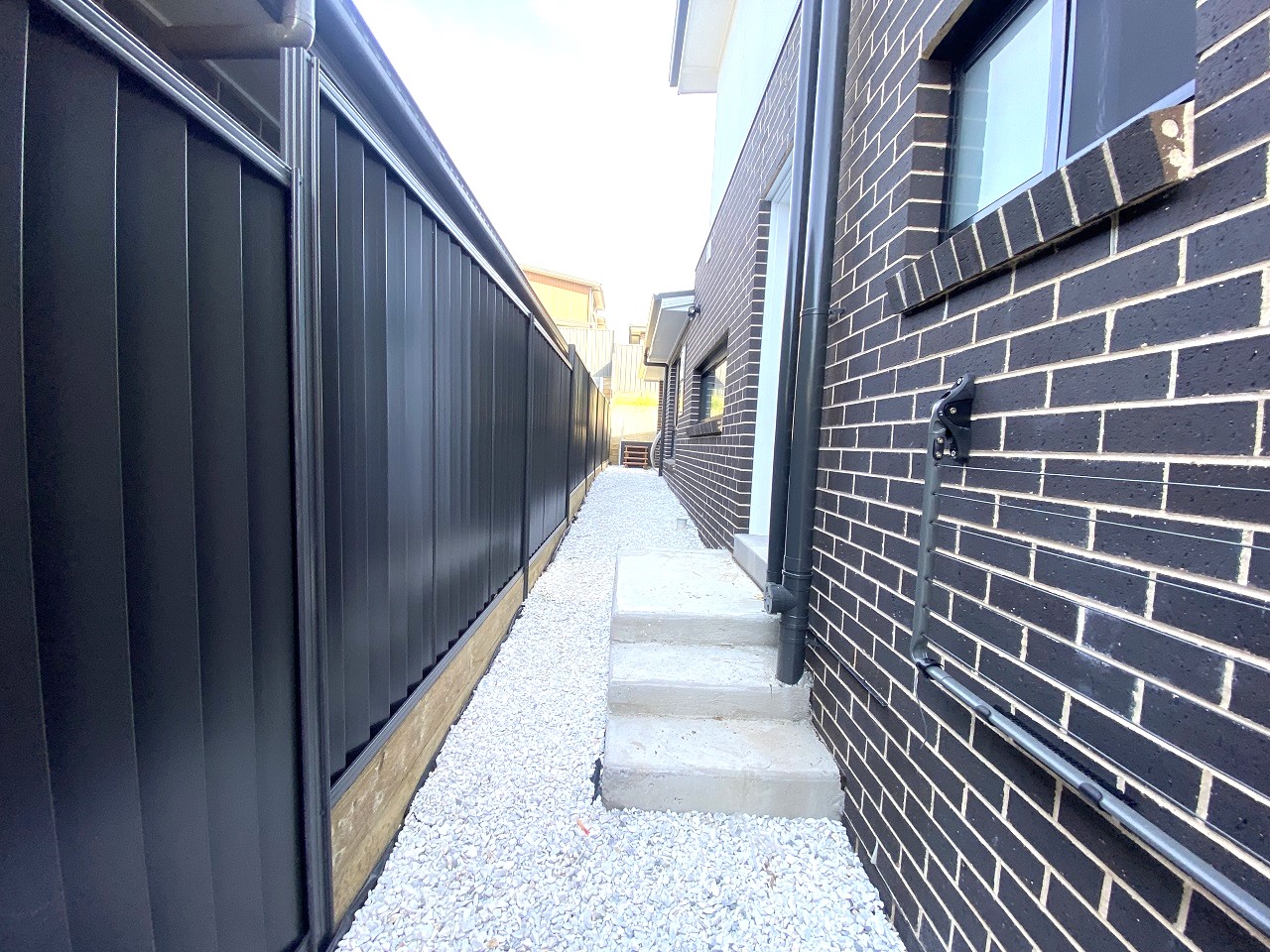 88 Fieldhouse Circuit Campbelltown NSW 2560   Home7 Real  Estate 23.JPG