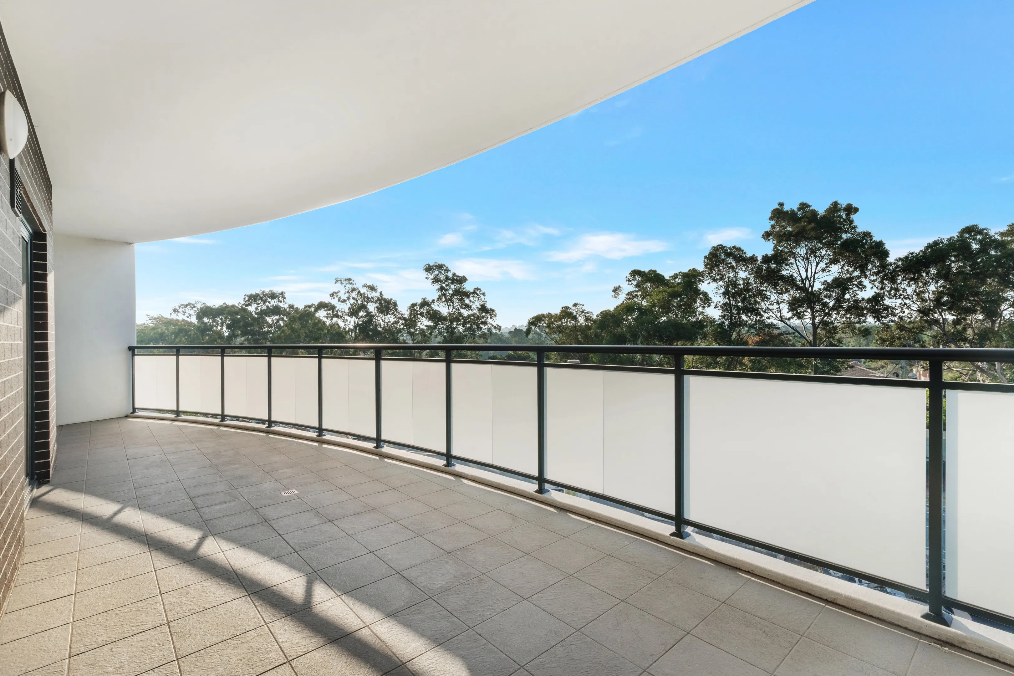 9-2-bigge-street-warwick-farm-nsw-2170 (4).webp