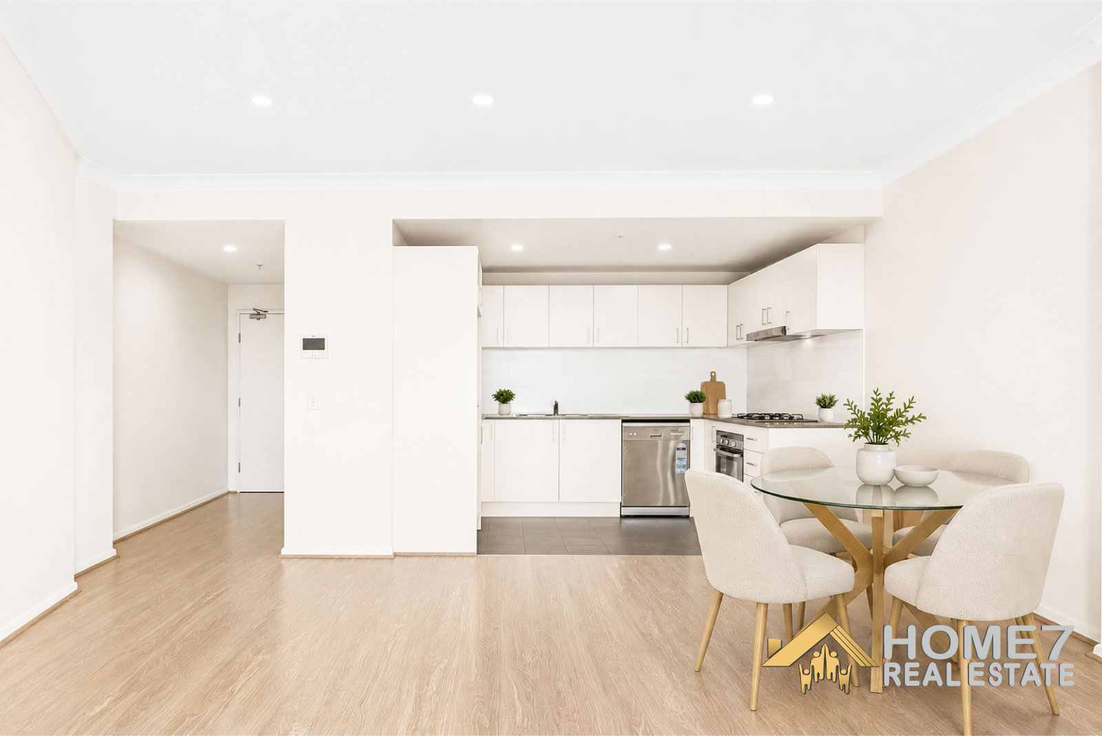 97-1 Browne Parade, Warwick Farm, NSW 2170 (5).jpg