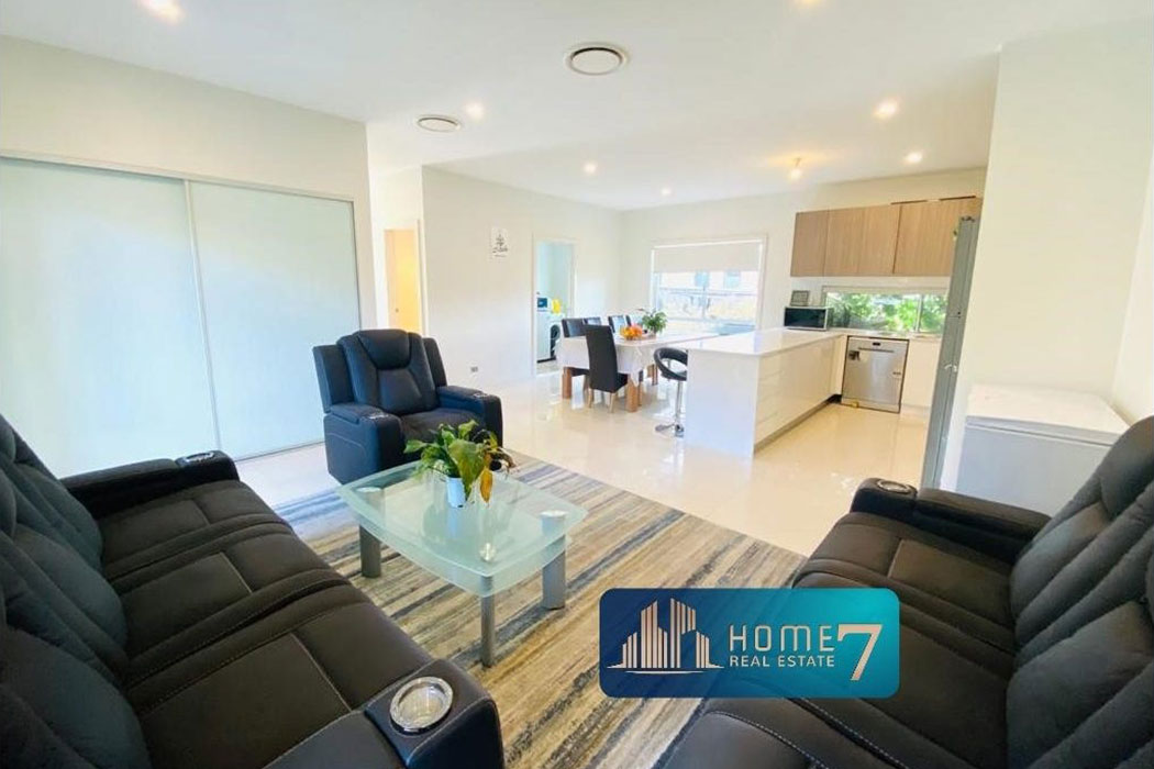 2/1 Kew Street Gregory Hills NSW 2557